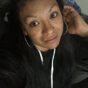 Meet your Posher, Nadia